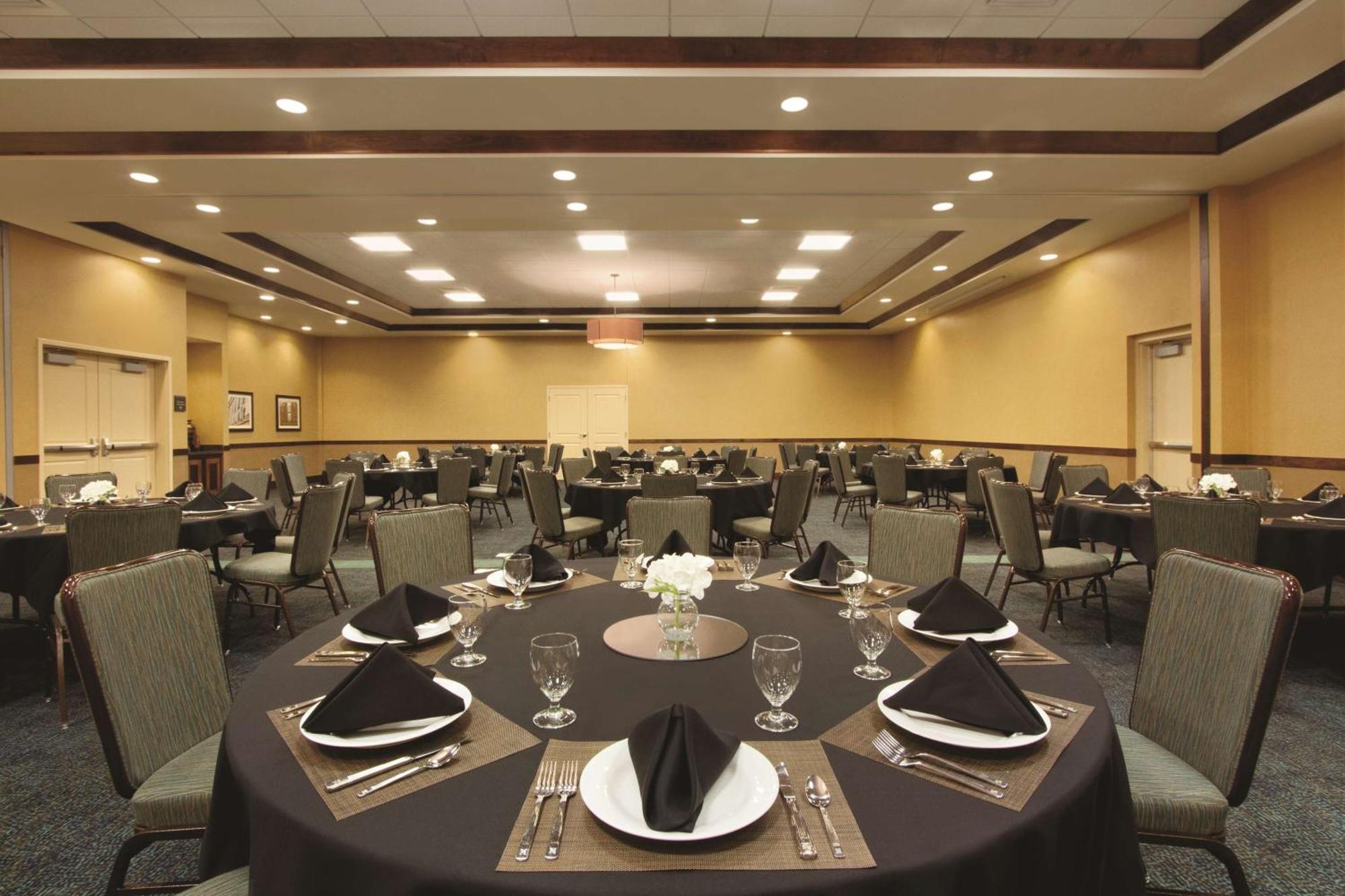 Hilton Garden Inn Oklahoma City/Bricktown Exterior foto